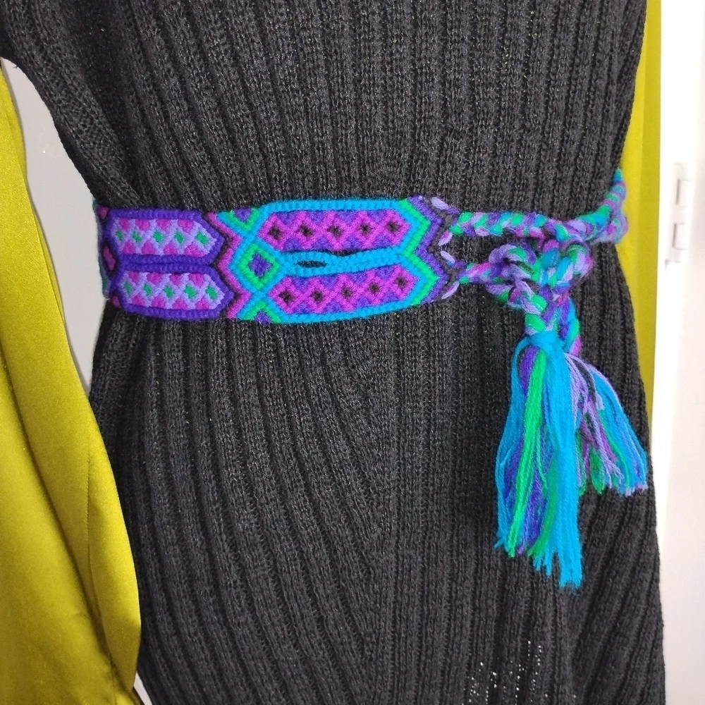 CHARMING HAND WOVEN BELT